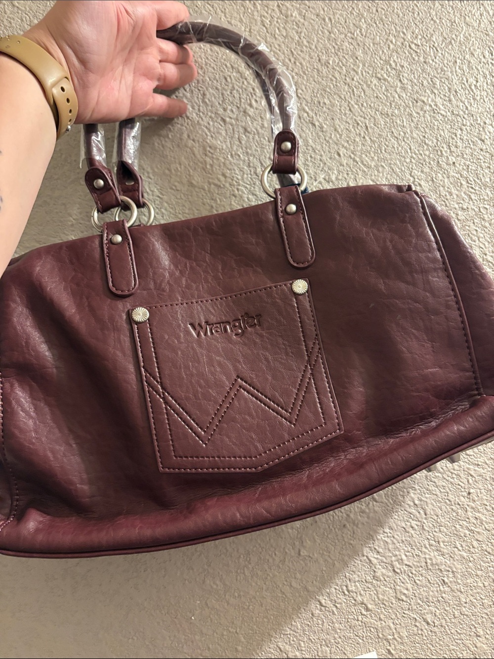 Wrangler Women's Shoulder Tote in Burgundy - Picture 3 of 5